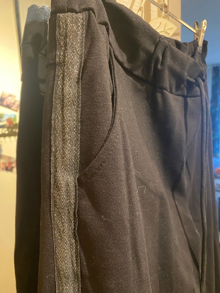 Pantalon noir - photo numéro 4