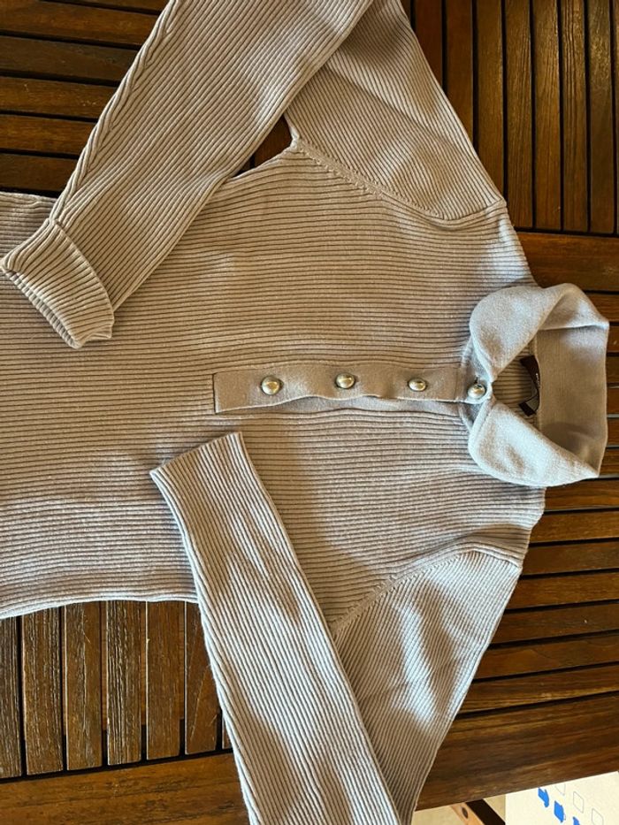 Pull gris - photo numéro 2