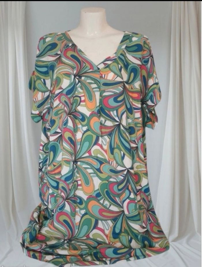 💚🤍Jolie Robe Légère Laura Torelli 💚🤍
