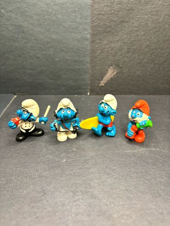 Lot de 4 figurines schtroumpfs peyo schleich occasion vintage