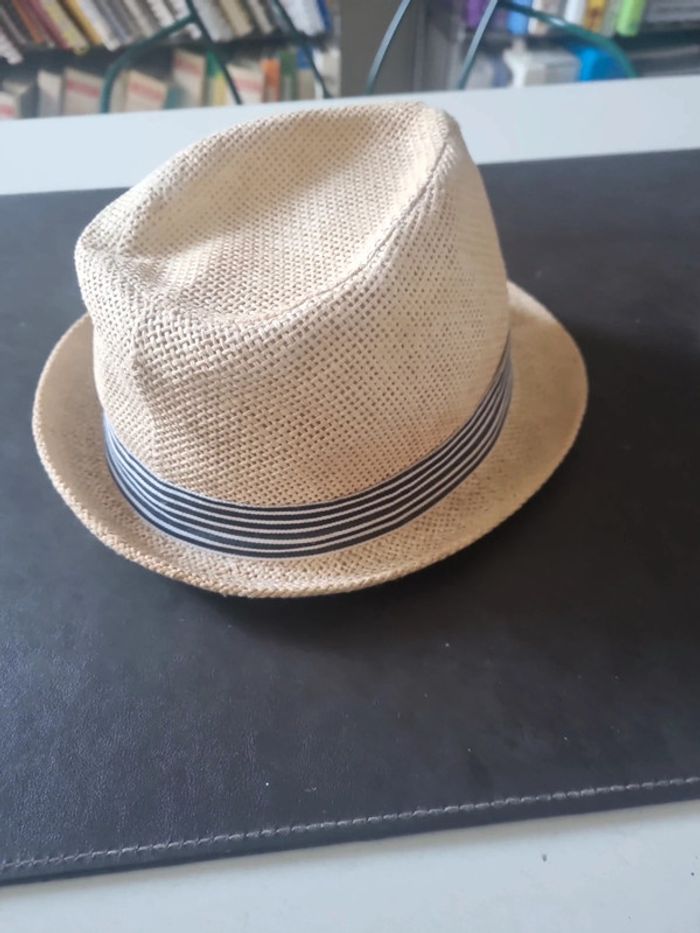 Chapeau beige - photo numéro 2