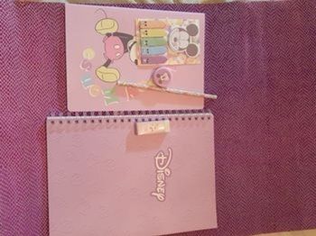 Set de papeterie Mickey Mouse