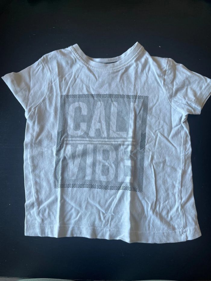 Tee shirt 3- 4 ans 104 cms primark