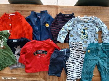 Lot de 40 vêtements pour garçon en taille 24 mois
