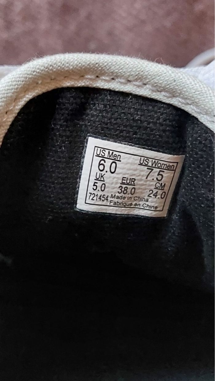 Vans Old Skool – Baskets grises et noires unisexes Taille 38 en très bon état - photo numéro 6