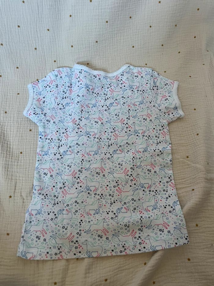 Lot de 2 tee shirts 6 ans - photo numéro 3