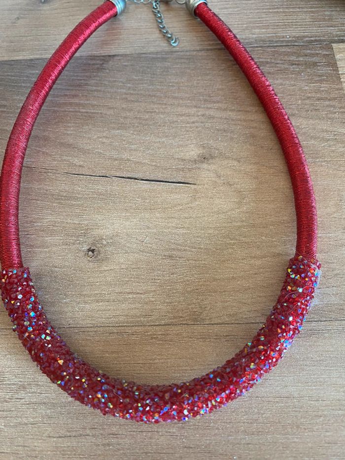 Collier Rouge Ras de cou - photo numéro 4