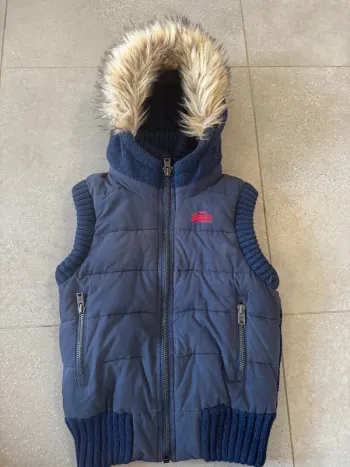Manteau sans manche Superdry, taille S, très bon état