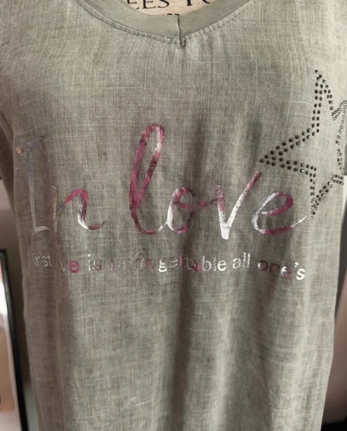 🌿 T-shirt kaki neuf - Angeles Llaz - Lin & détails argentés - Taille M - photo numéro 4