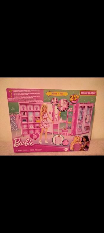 Dressing barbie