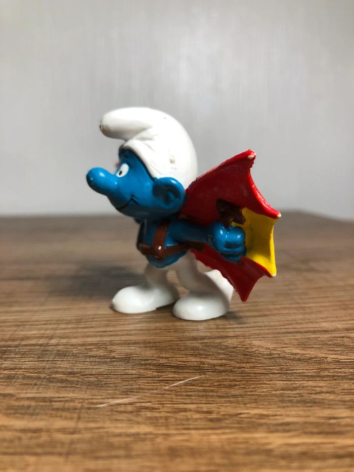 Figurine schtroumpfs vintage volant 1979 schleich made in portugal - photo numéro 2