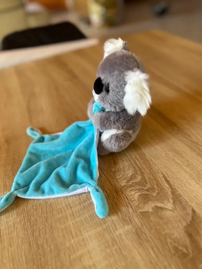 Doudou koala plat gris et bleu – Plush&Co – Très bon état / jamais servi - photo numéro 4
