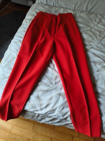 Pantalon Zara a pince rouge M