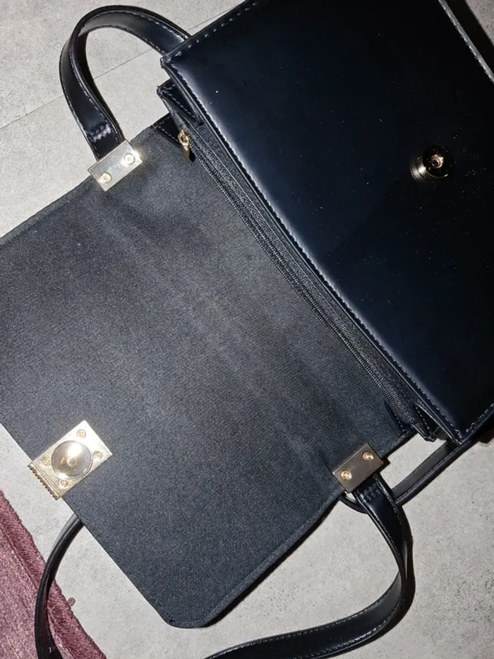 Sac noir et doré New Look - photo numéro 7