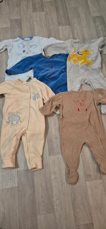 Lot de 5 pyjamas - 18 mois