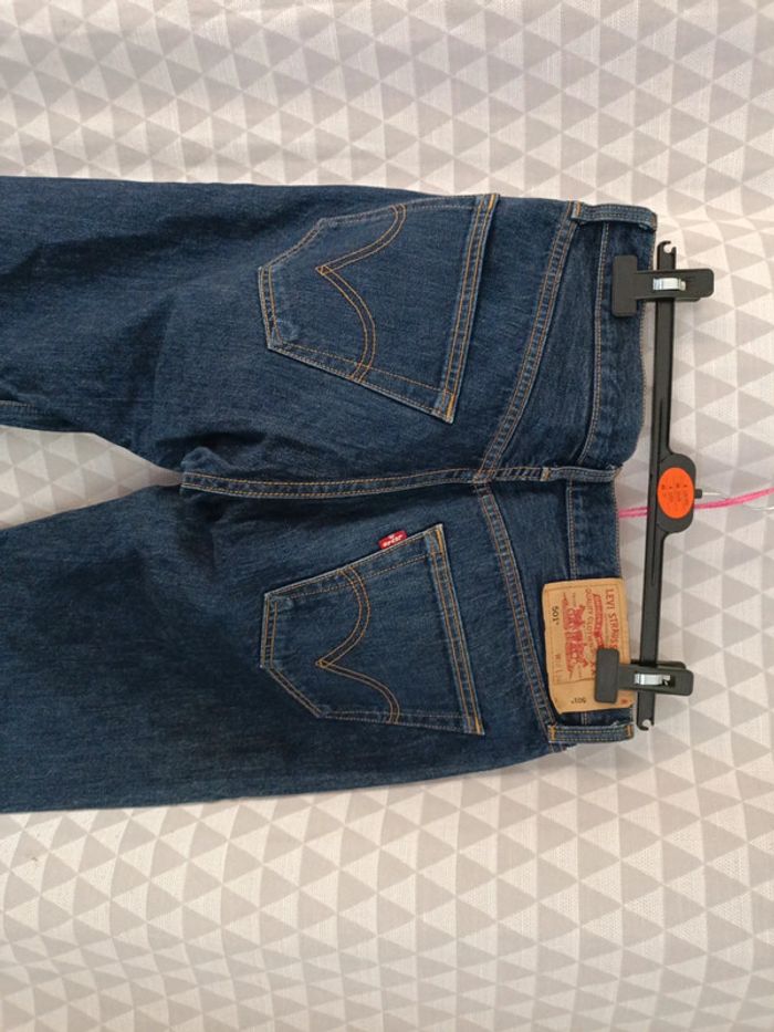 Jean Levi's 501  32/34 taille 42 - photo numéro 3