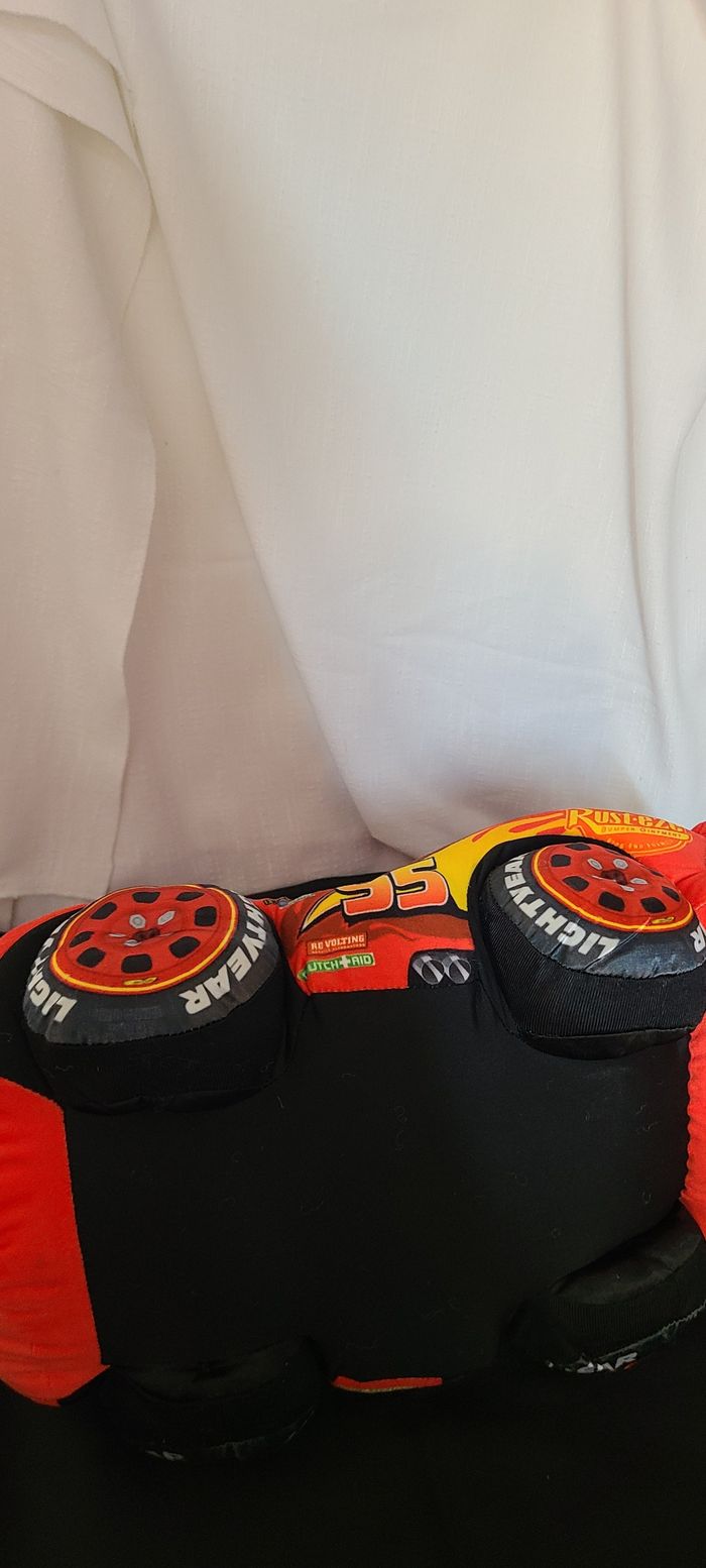 peluche flash mcqueen cars 3 disney pixar - photo numéro 4