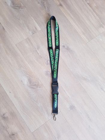 Collier attache Chartreuse