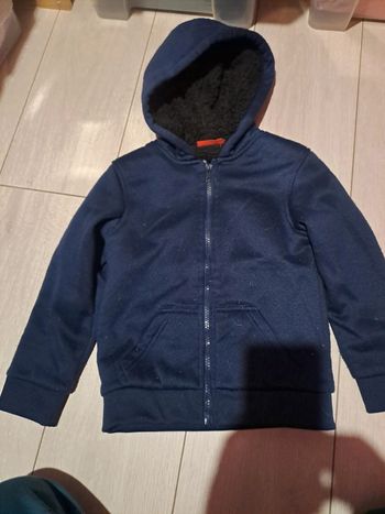 Sweat a capuche polaire 6ans