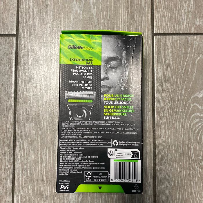 Rasoir Gillette neuf - photo numéro 2