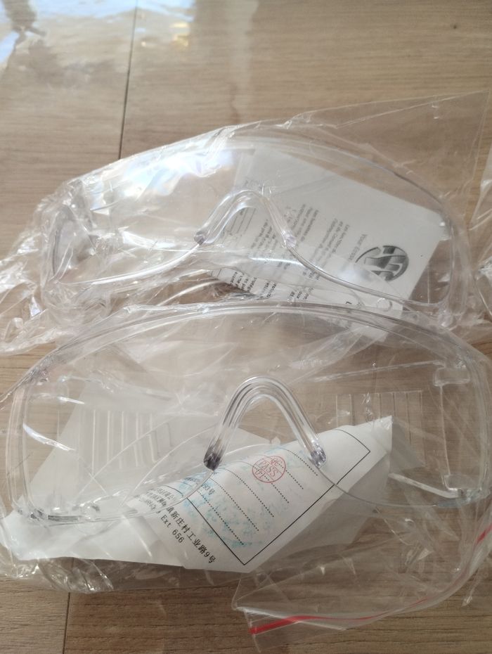 Lot de 4 lunettes de protection - photo numéro 2