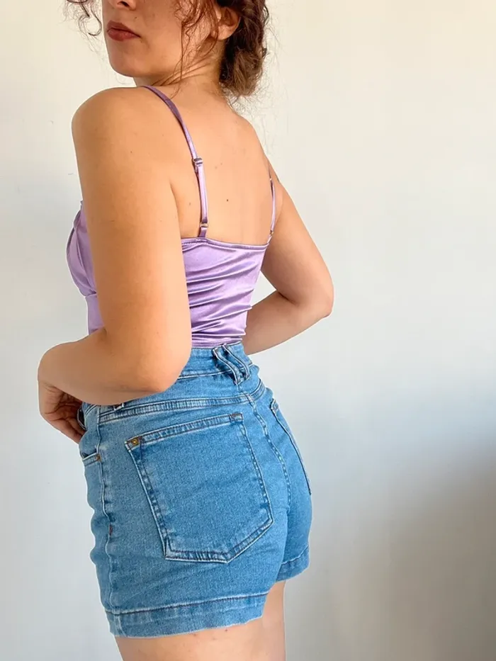 Haut H&M violet mauve en matière type satin taille XS - photo numéro 5