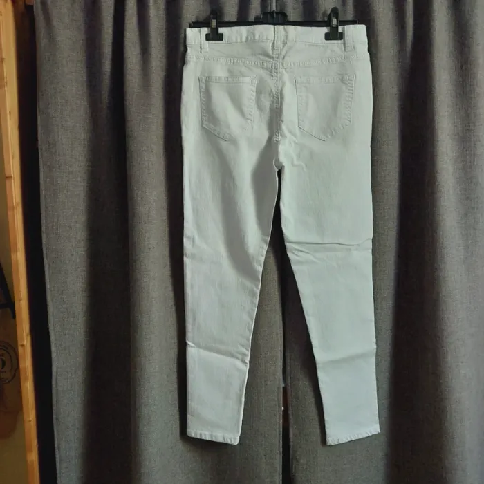 Pantalon blanc - photo numéro 2