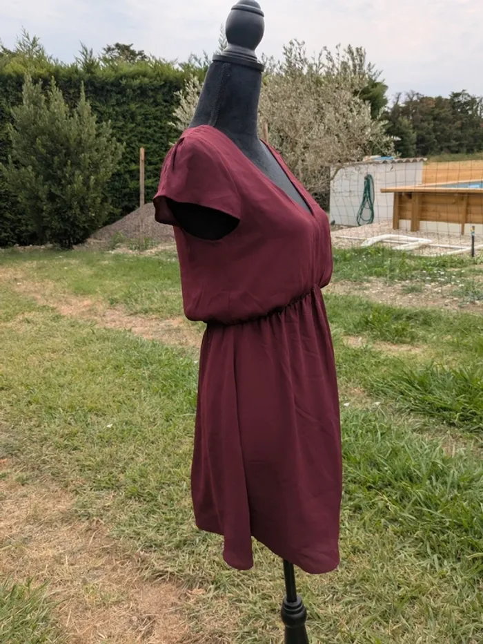 Robe col V, bordeaux - taille S - photo numéro 2