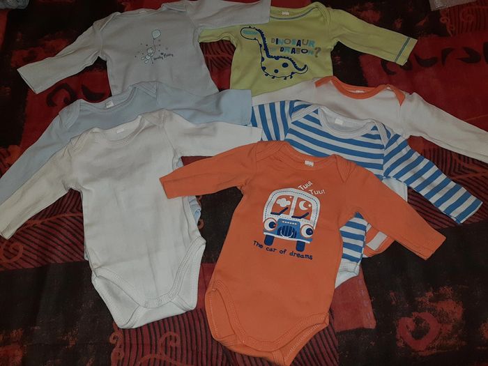 Lot de 7 bodys 3mois