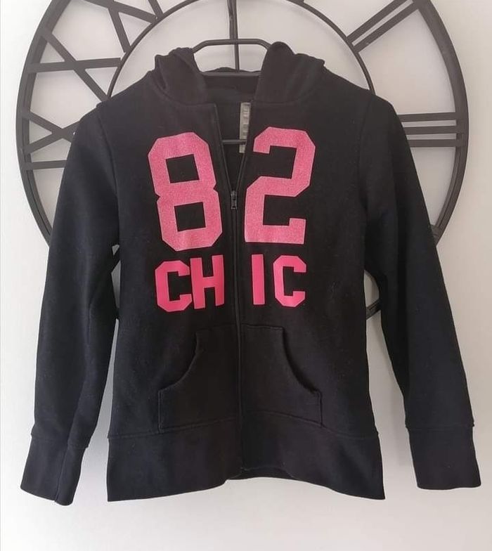 Gilet à capuche T.12 ans