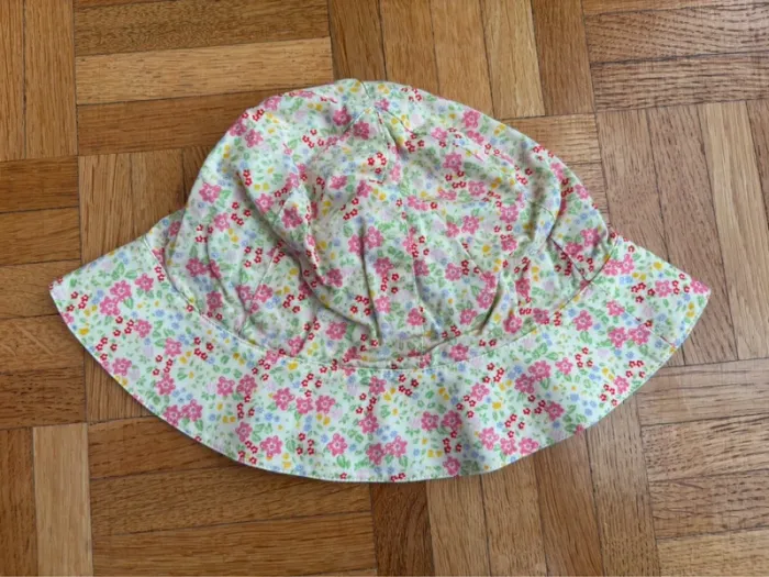 Chapeau Petit Bateau 12/18 mois parfait état - photo numéro 2