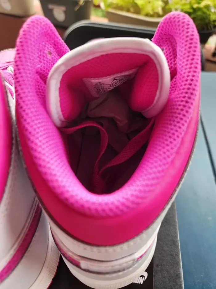 Air jordan 1 mid Taille 39 neuves femme blanc rose fuchsia - photo numéro 6