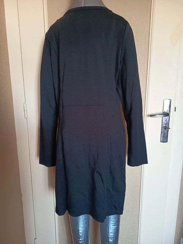 Robe cintrée Marque Bubblee. (A45) - photo numéro 5