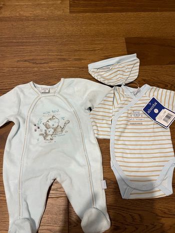 Pyjama body bonnet 1 mois absorba