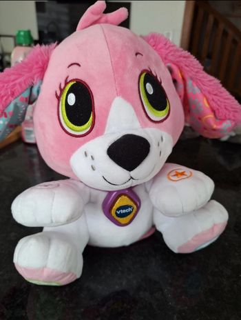 Toutou parle avec moi rose