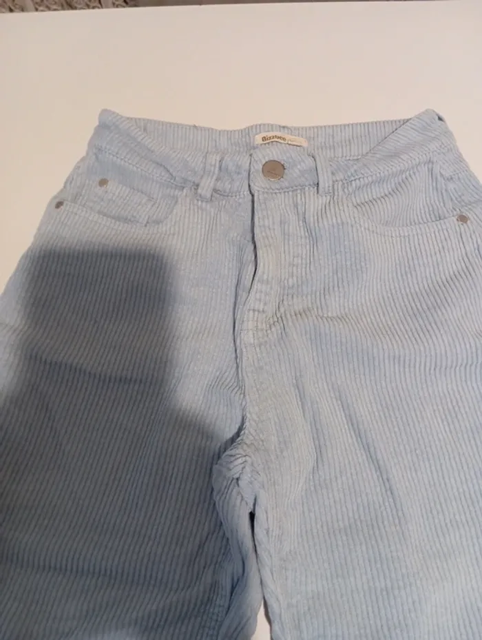 Jean velours côtelé bizzbee taille 32