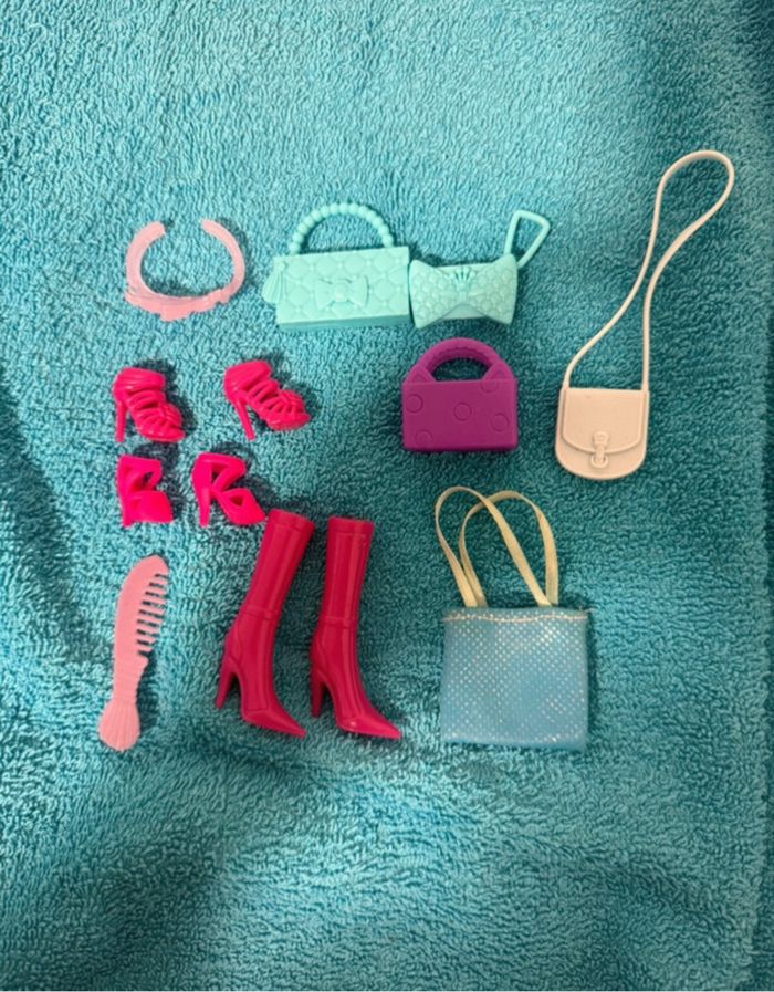 Lot accessoires Barbie