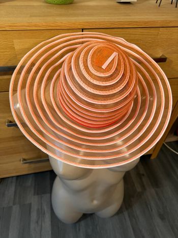 Chapeau de soleil Corail