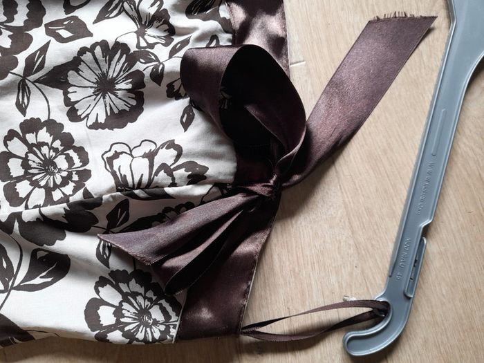 Robe courte dos nu - photo numéro 3