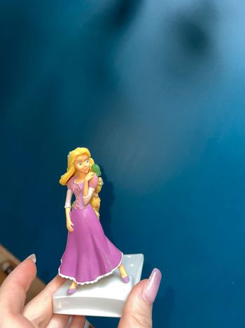 Figurine support bougie pour gâteau d’anniversaire Disney raiponce