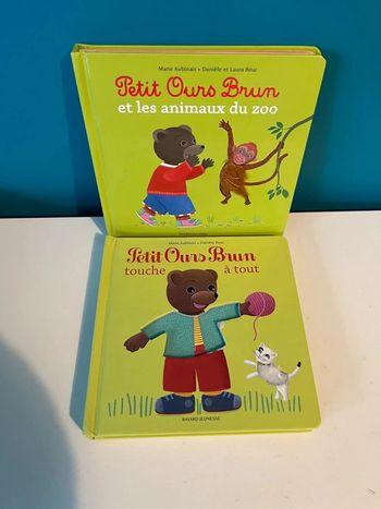 2 livres à toucher petit ours brun