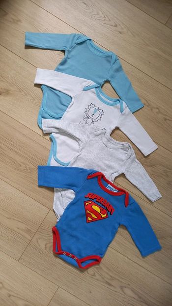 Lot de 4 bodies manches longues 3 mois