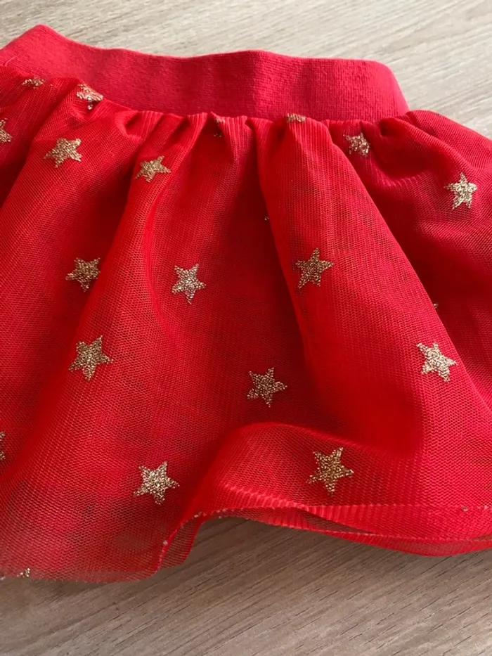 Jupe rouge en tulle style tutu - photo numéro 3
