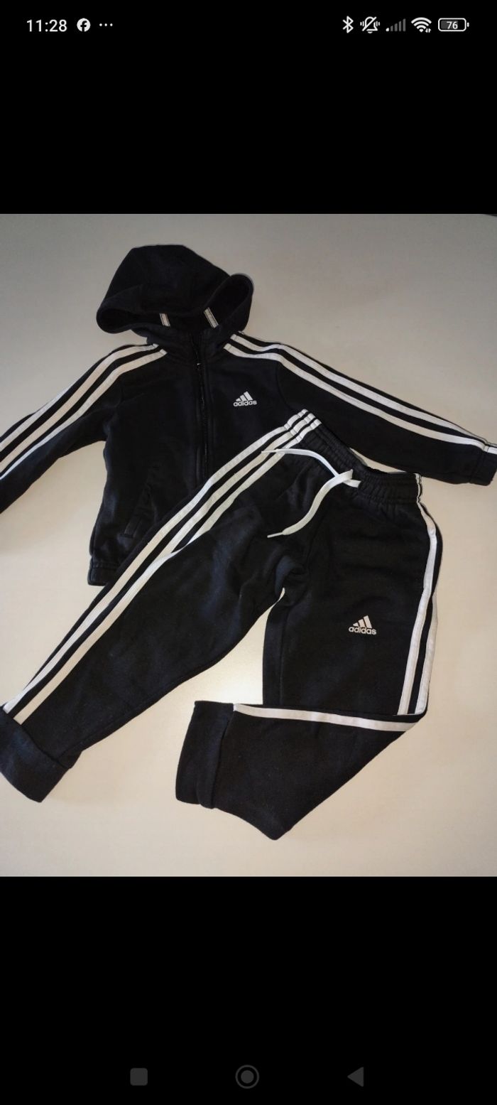 Ensemble adidas  5 /6 ans