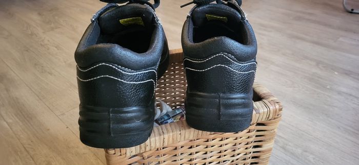 Chaussure de sécurité t42 - photo numéro 5
