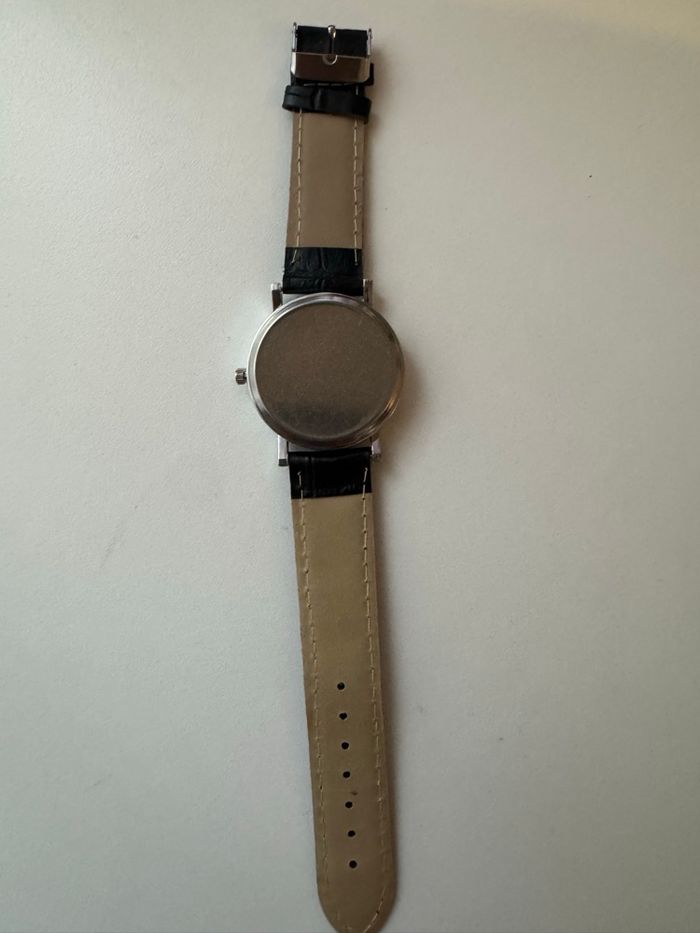 Montre modiya quartz - photo numéro 3