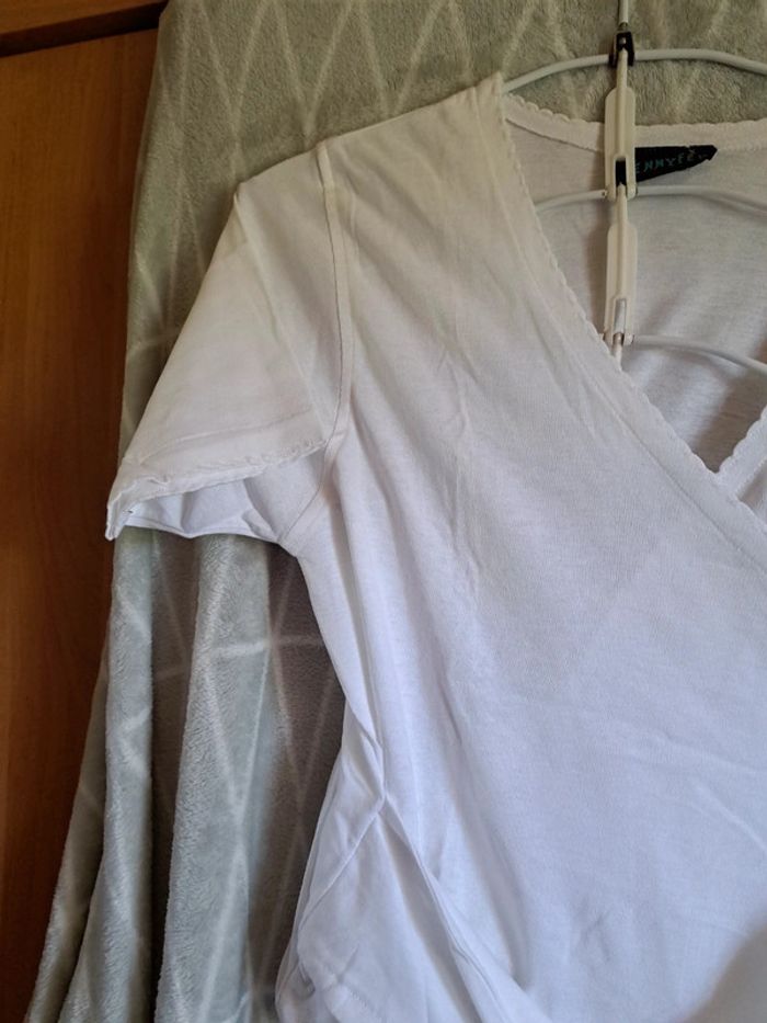 T-shirt femme Taille unique - photo numéro 4