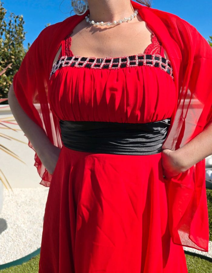 Robe cérémonie rouge - photo numéro 8