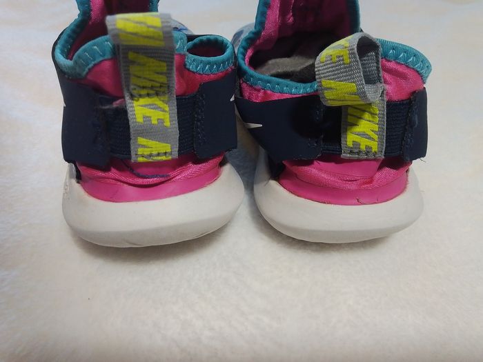 Nike fille 32 - photo numéro 3