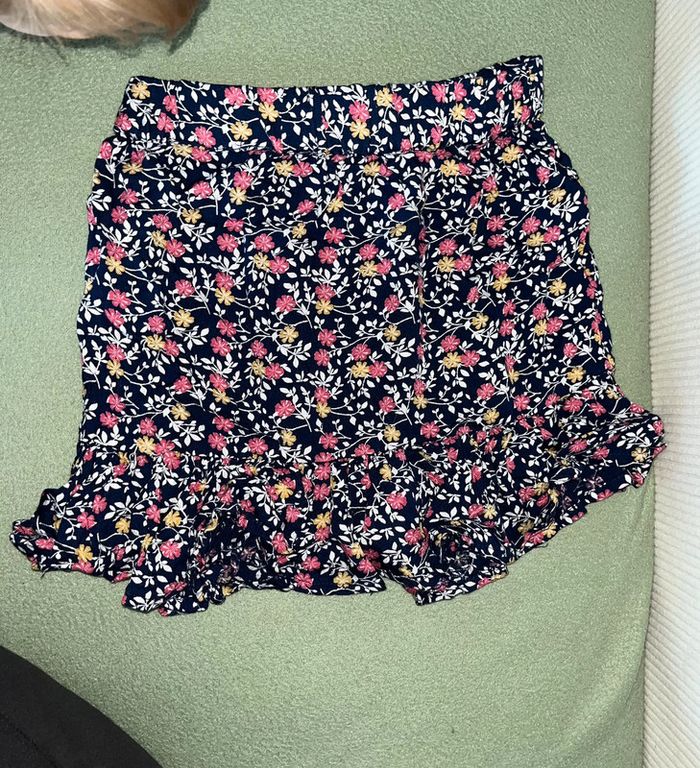 Jupe fleurie Lili marelle neuve 8 ans